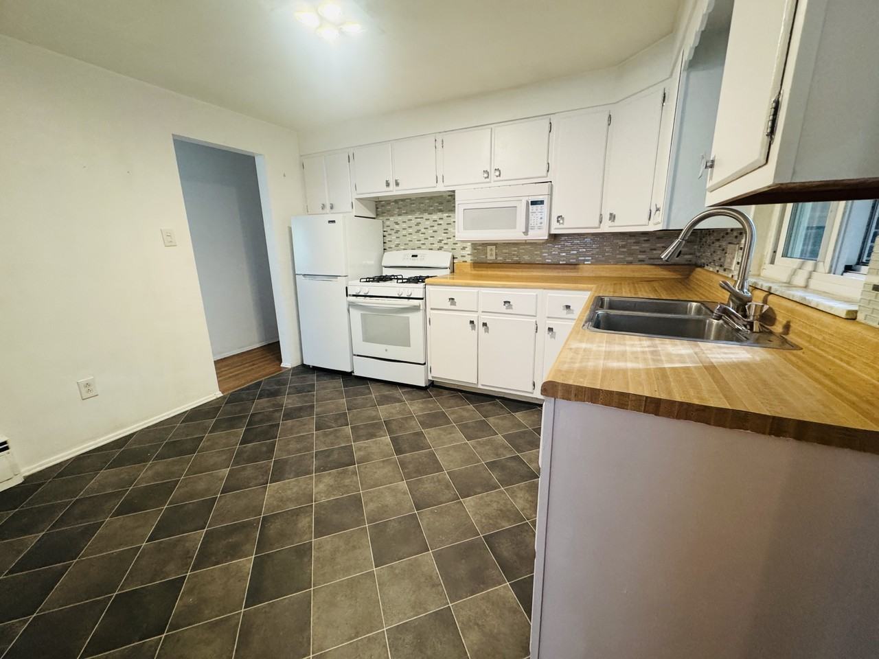 4021 Portman Ave #NA - Photo 7 of 18