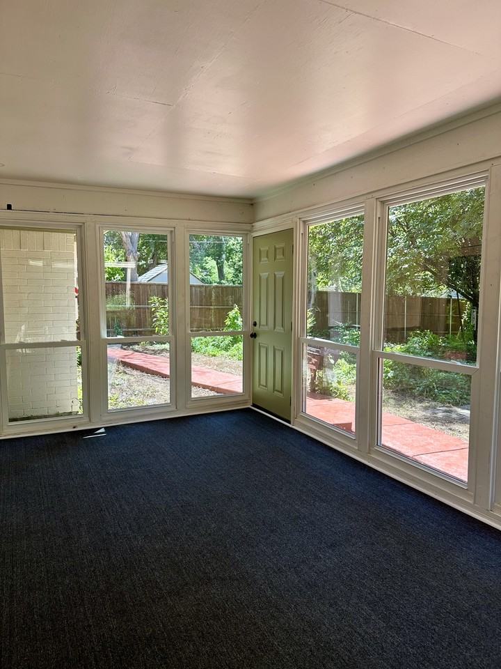 1616 Aldridge Dr #NA - Photo 4 of 30
