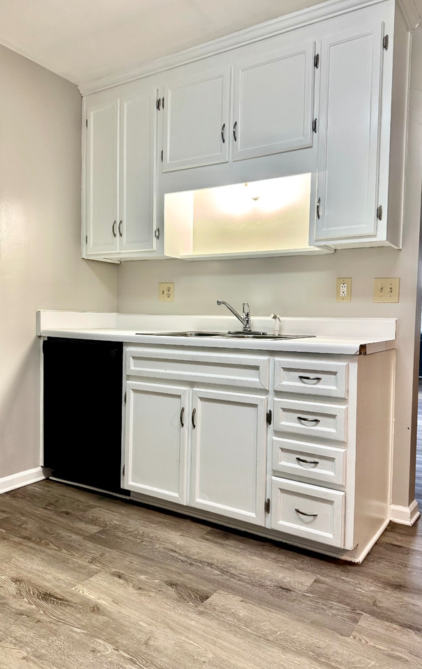 Cara Ct #2910 - Photo 2 of 17