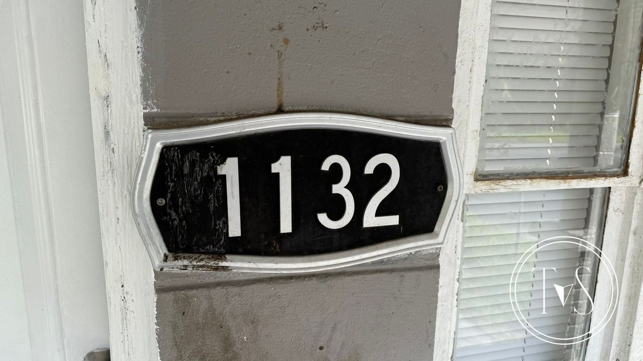 1132 Cornwall St - Photo 3 of 15