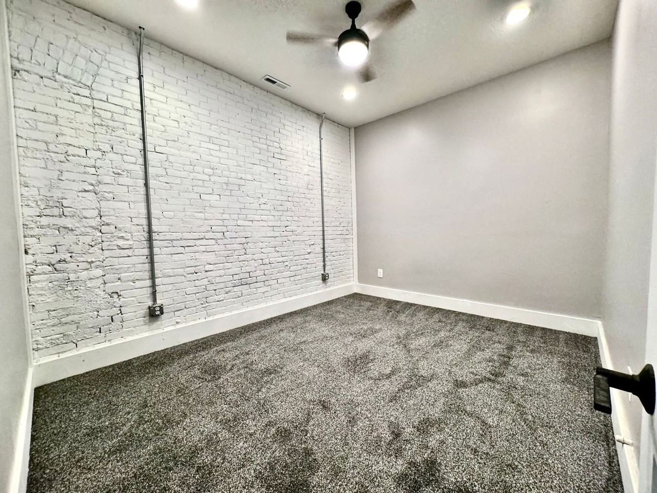 201 N. Wayne St. - Photo 5 of 13