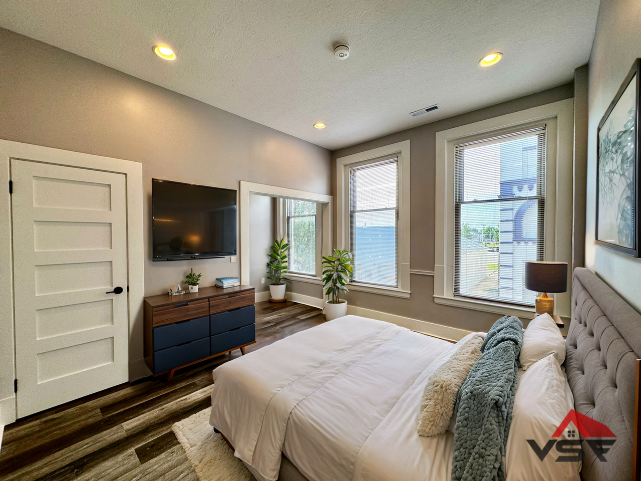 201 N. Wayne St. - Photo 7 of 13