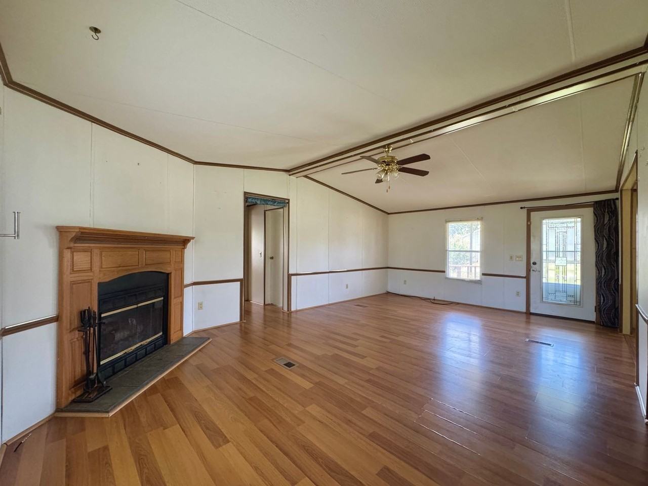 350 Curia Creek Ln - Photo 2 of 21