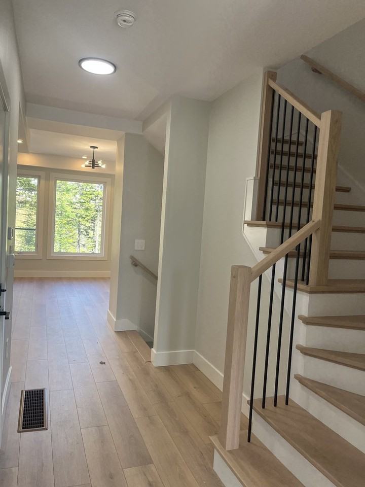 12 Breaktrail Dr - Photo 2 of 8