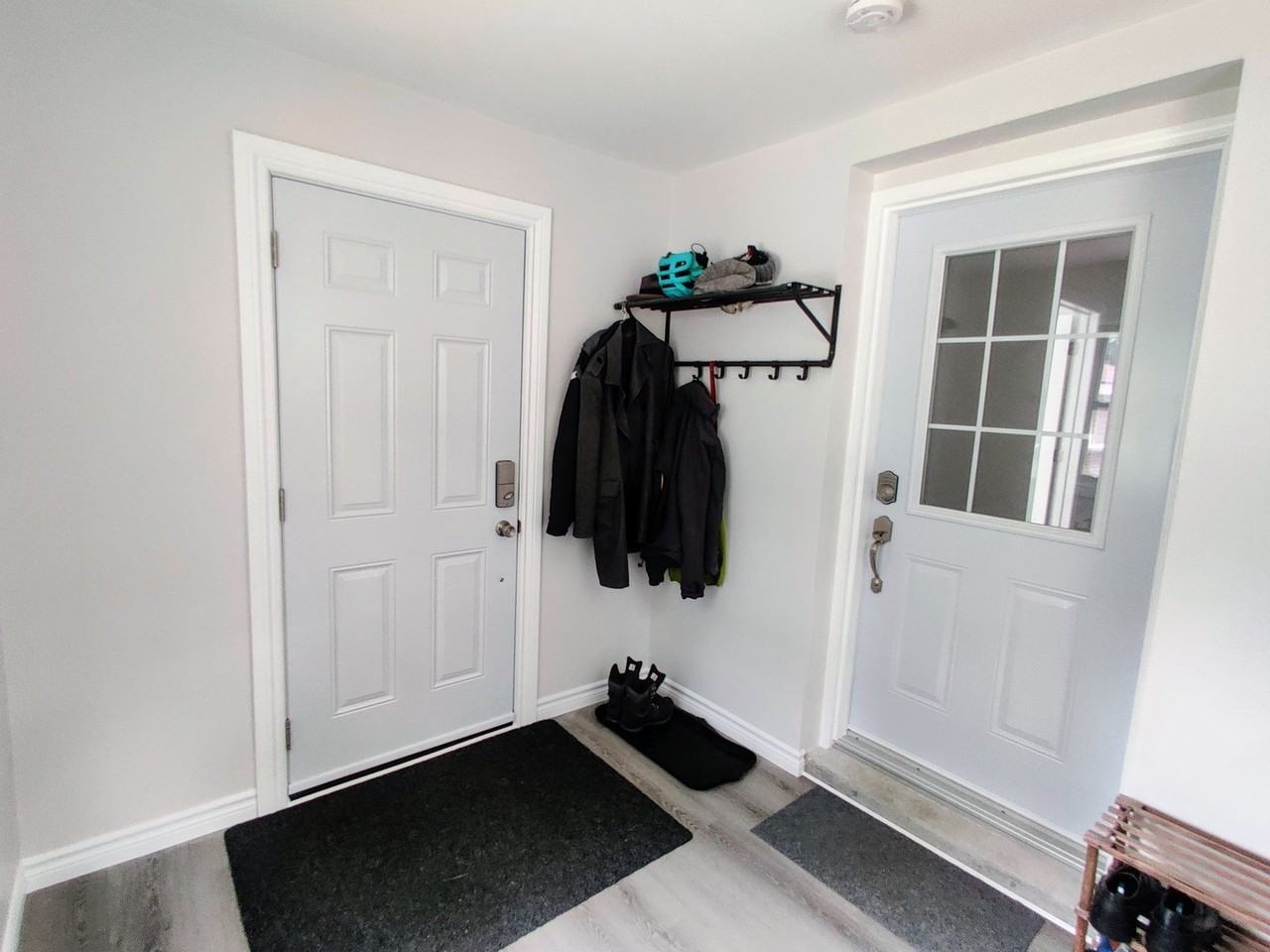 454 Hill St - Photo 3 of 14