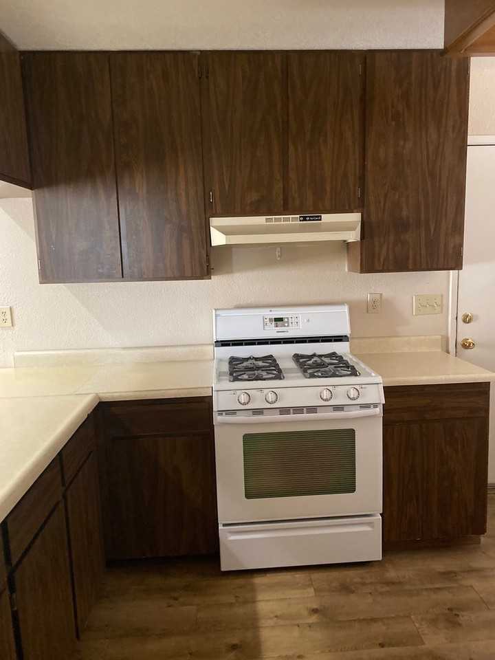 1547 Dana Dr - Photo 3 of 11