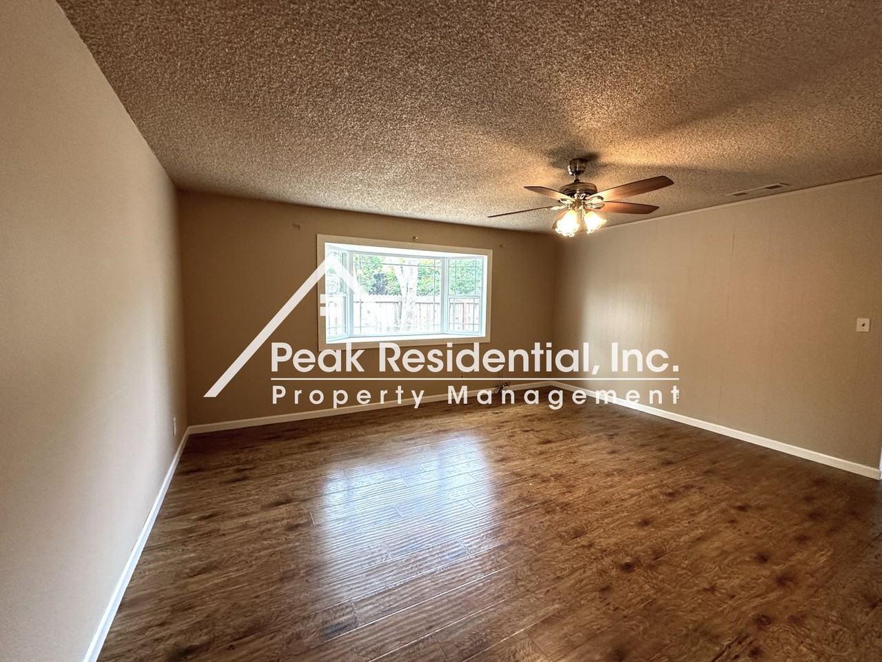 8744 Elk Way - Photo 3 of 25