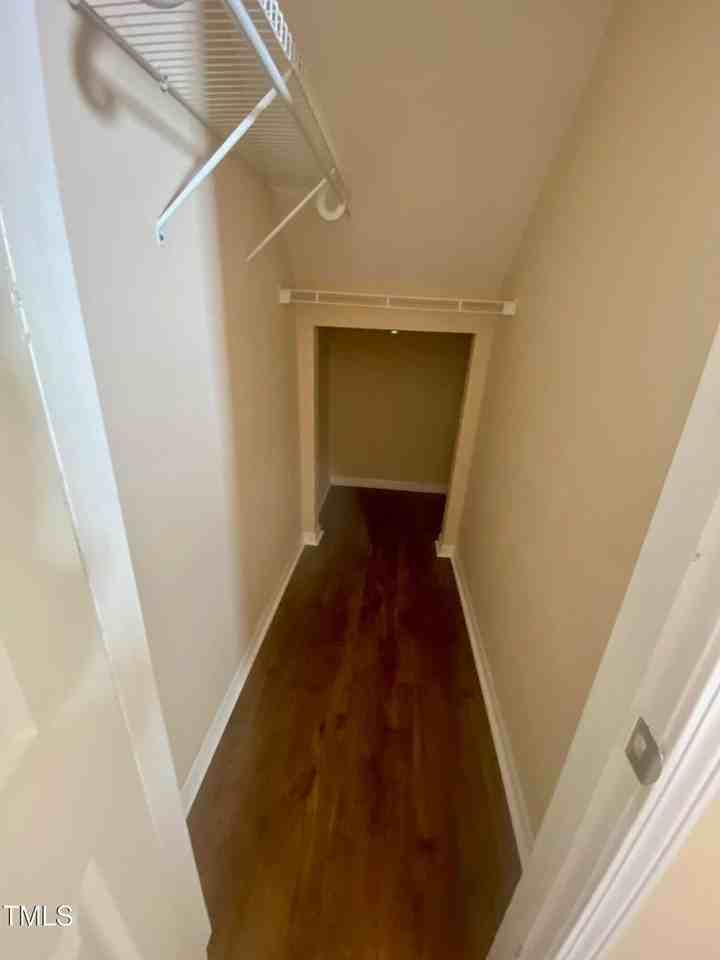 804 Roni Ct - Photo 3 of 20