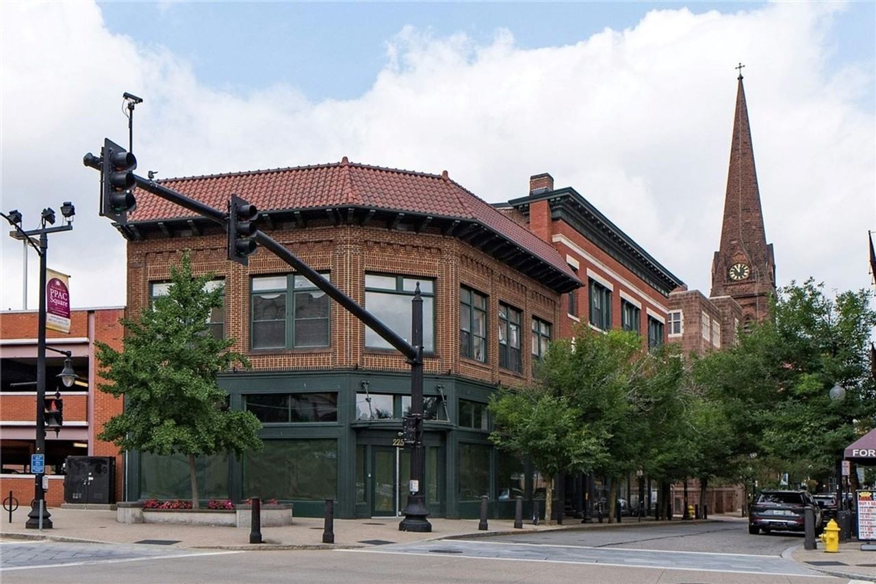 225 Weybosset St - Photo 2 of 18