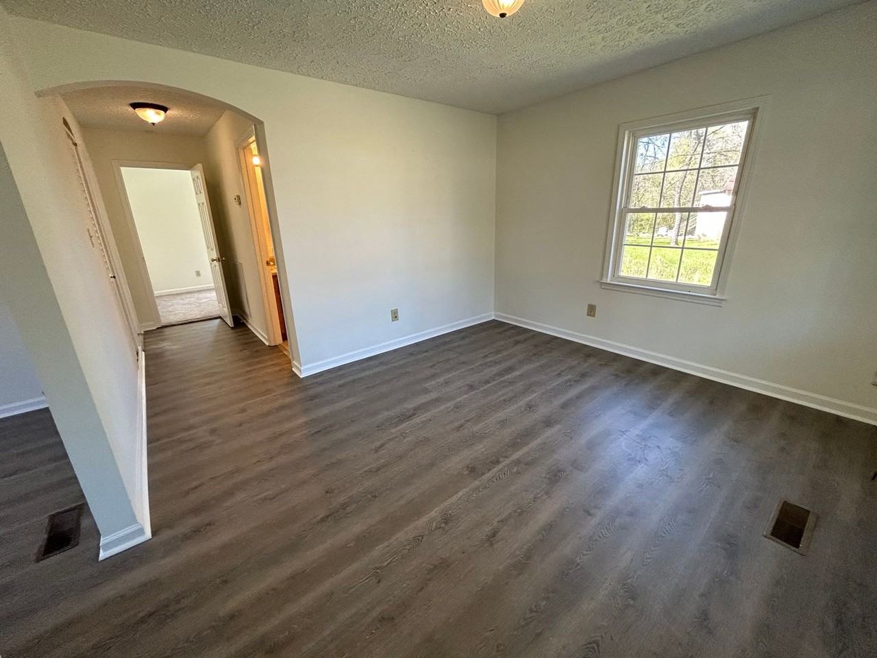 314 Nixon Ave Sw - Photo 5 of 16