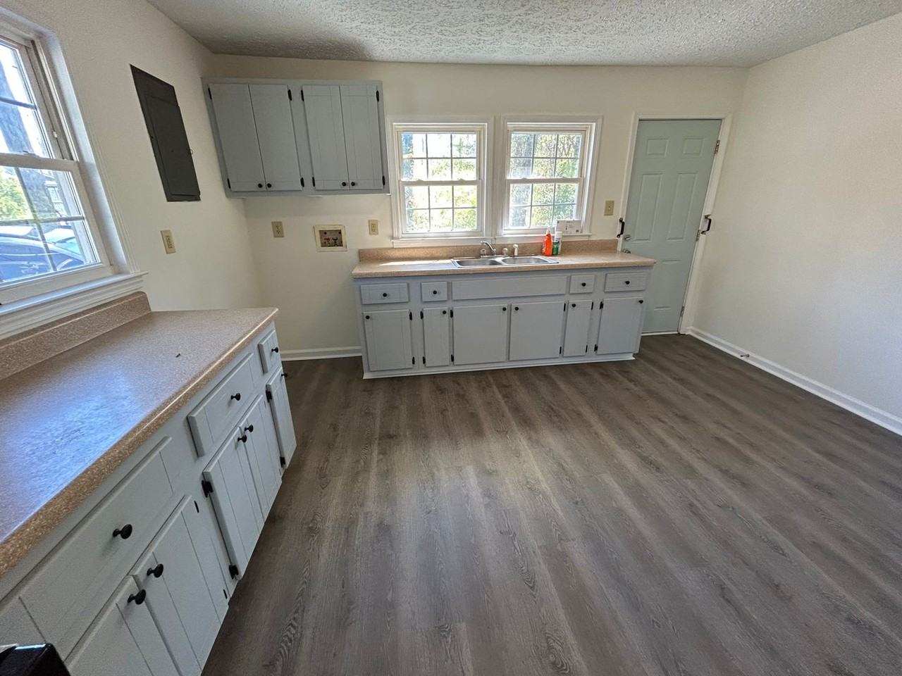 314 Nixon Ave Sw - Photo 6 of 16