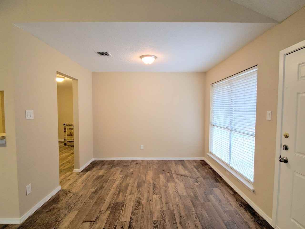 4410 Dawn Creek Lane - Photo 6 of 16