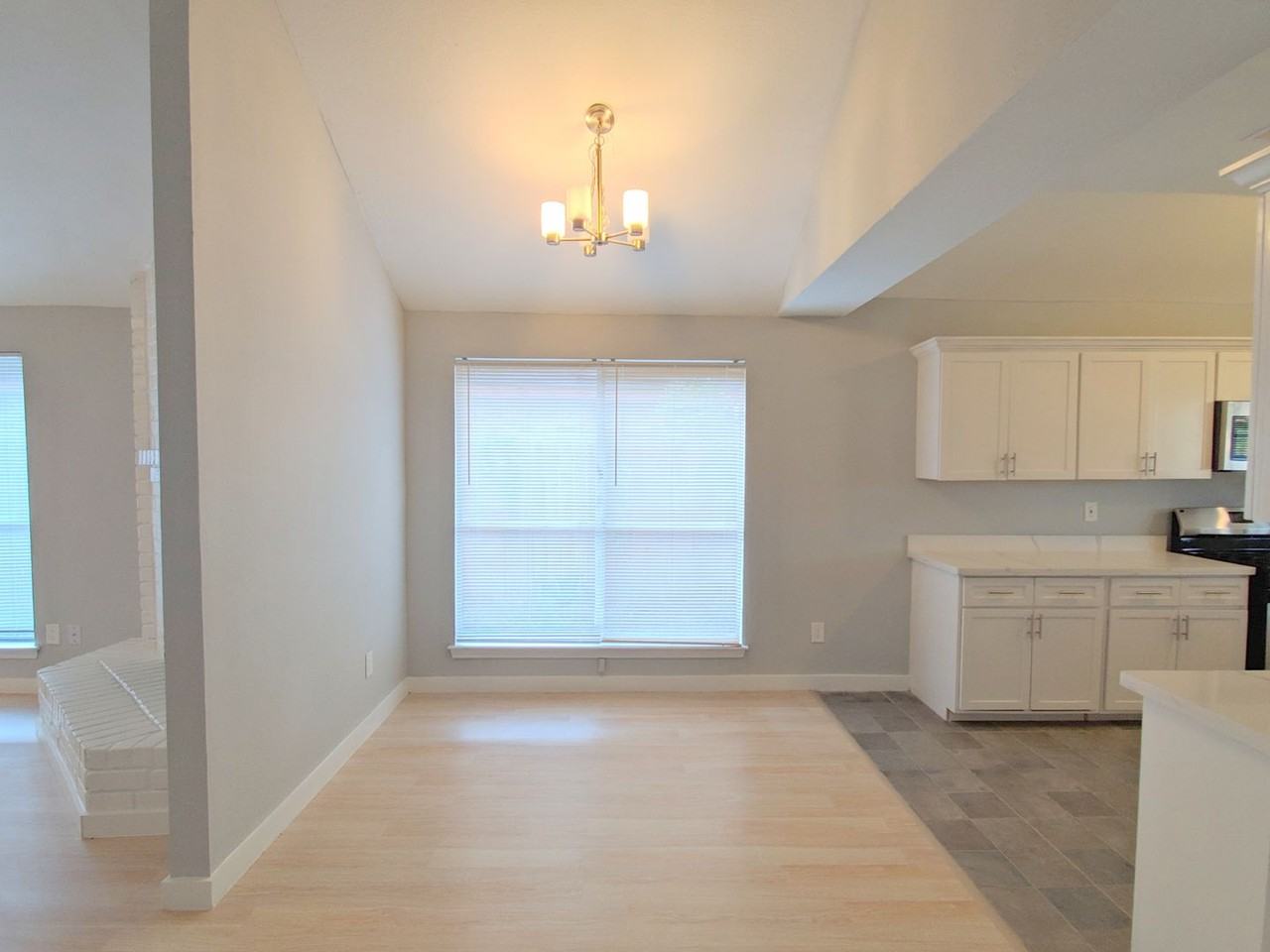 15215 Peachmeadow Ln - Photo 4 of 28