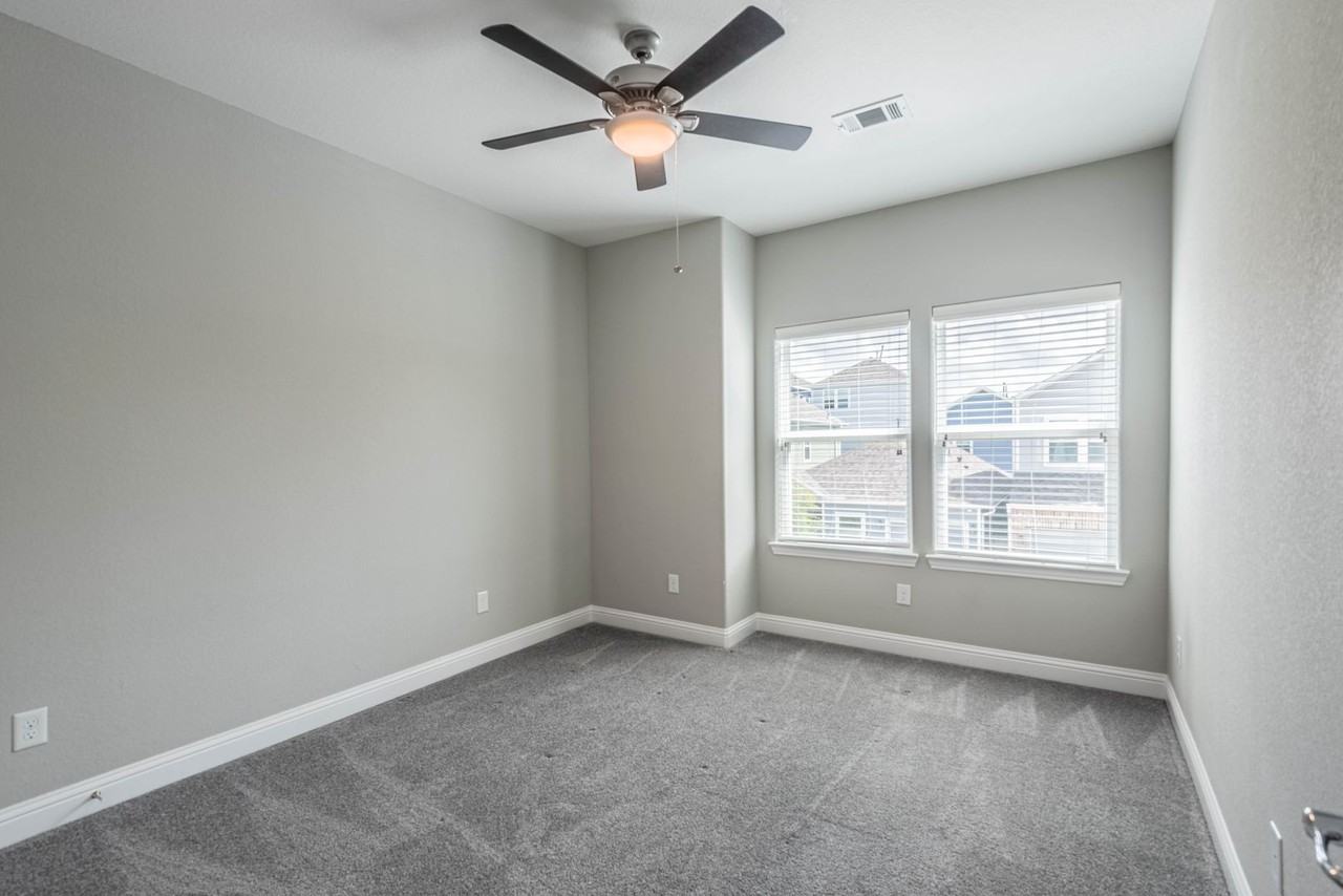 5431 Camaguey Street - Photo 5 of 17