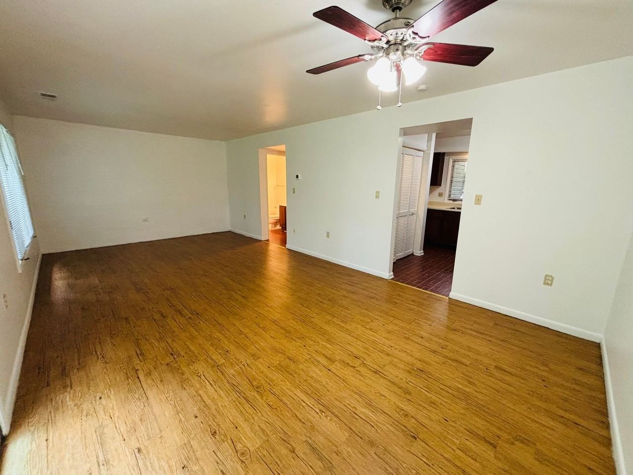 319 Shenandoah Cir - Photo 6 of 18
