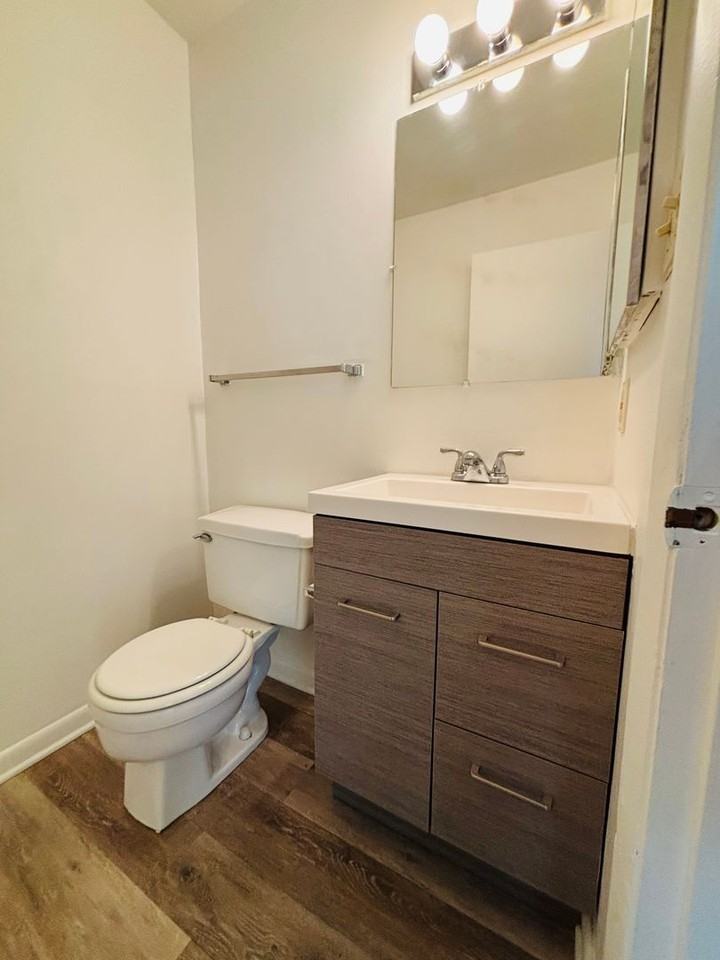 321 Shenandoah Cir - Photo 4 of 18