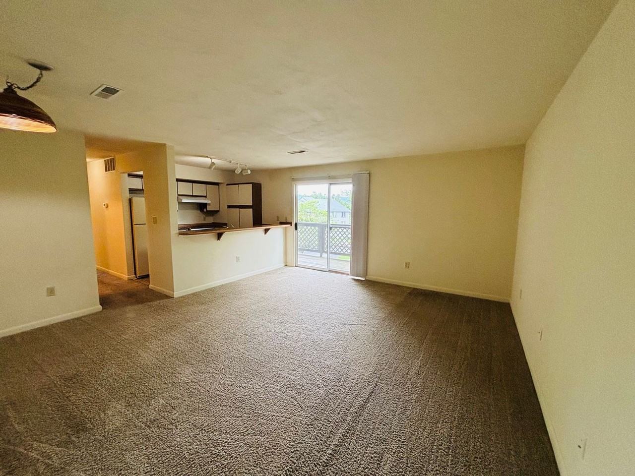 844 Claytor Sq - Photo 2 of 18