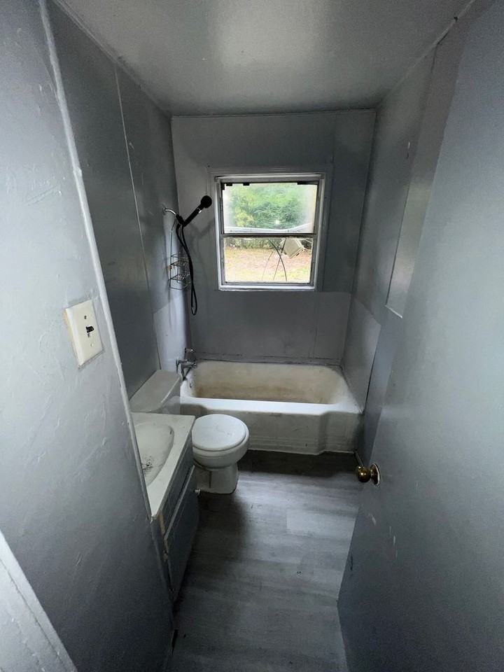 6209 Canal Blvd - Photo 6 of 13