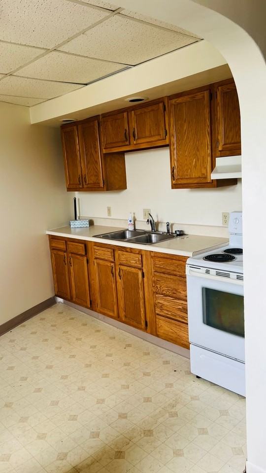 535 Todd Ave - Photo 2 of 6