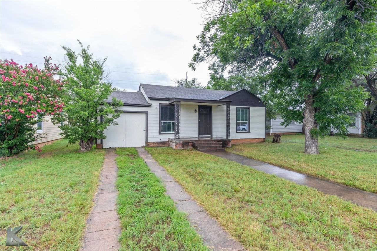 1641 Marshall St - Photo 2 of 21