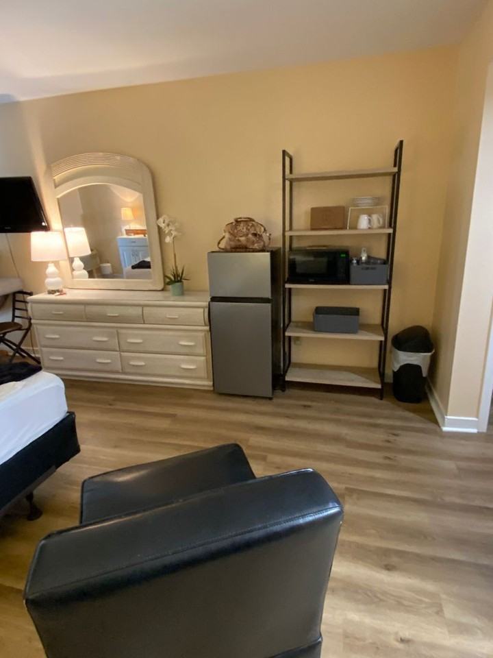 1509 Harbourside Dr - Photo 3 of 7