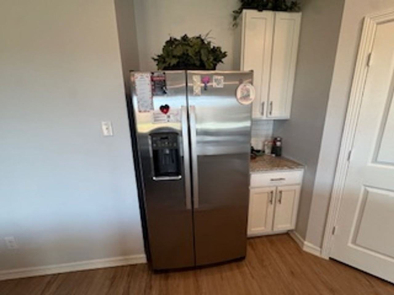 9116 Sw 18th St - Photo 3 of 26