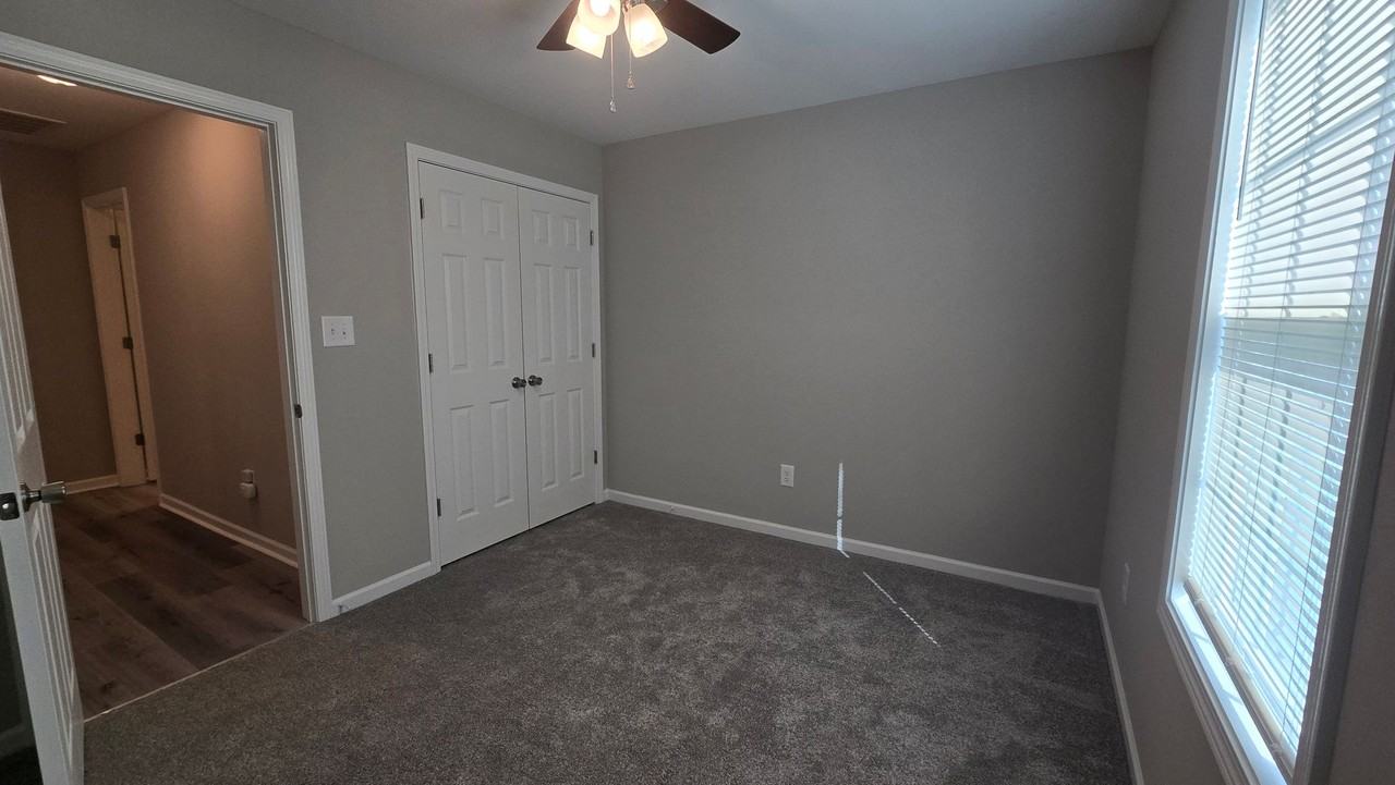 2070 Rogers Dr - Photo 7 of 32