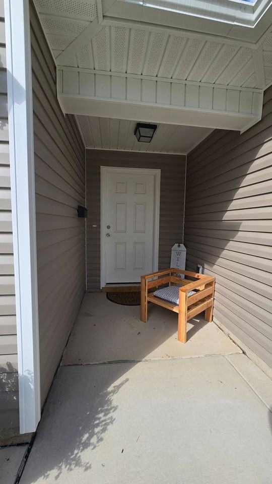 2070 Rogers Dr - Photo 2 of 22