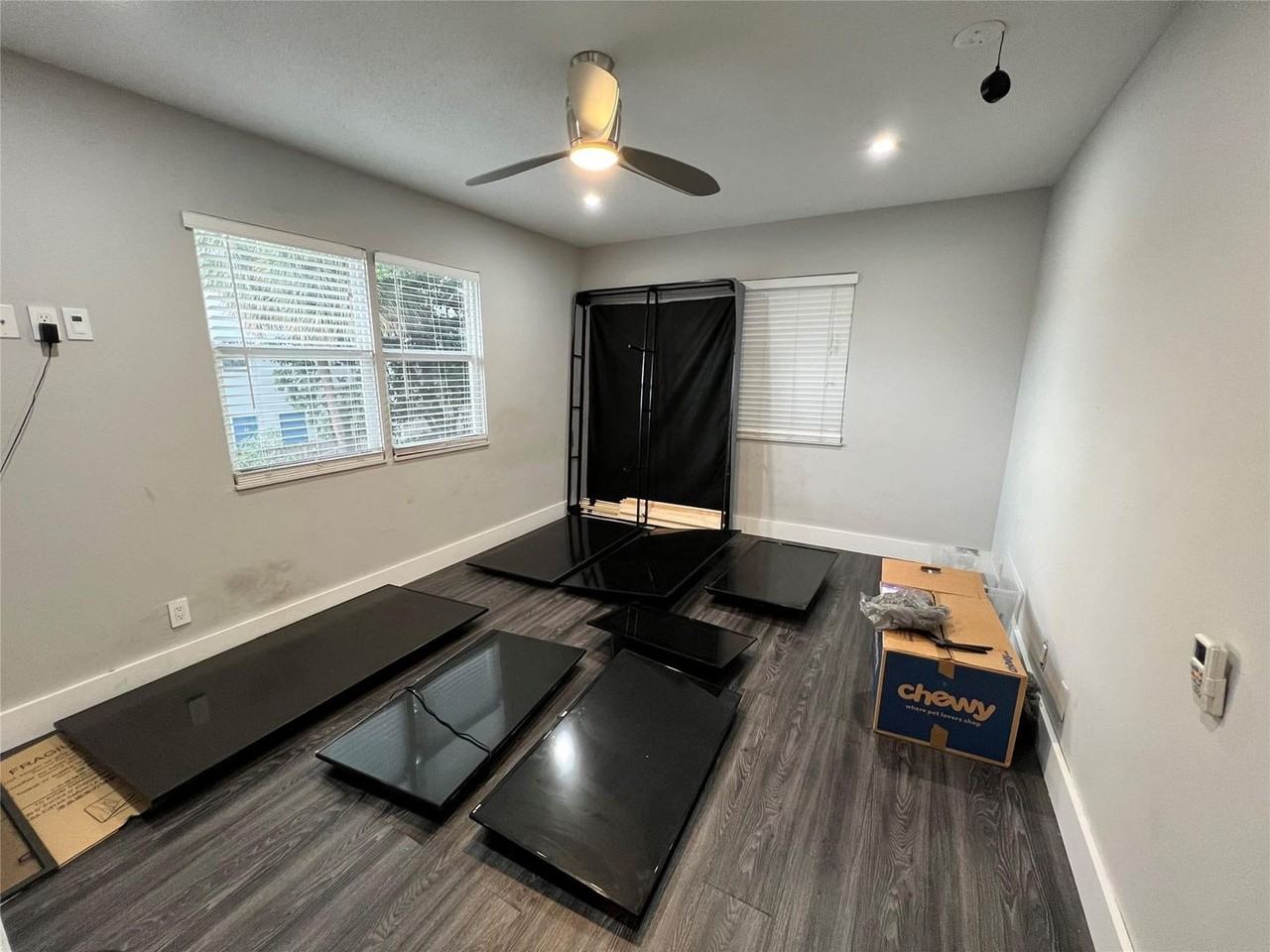 1410 Northeast 56th Court - Photo 5 of 13