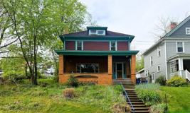 626 Walnut St - Photo 1 of 1