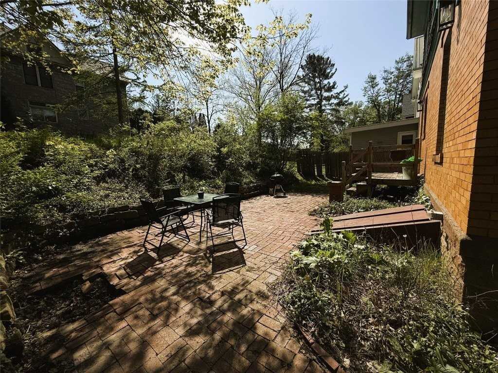 626 Walnut Street - Photo 6 of 38