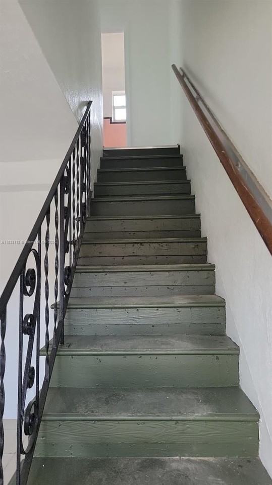 1406 Nw 2nd Ave #2 - Photo 6 of 10