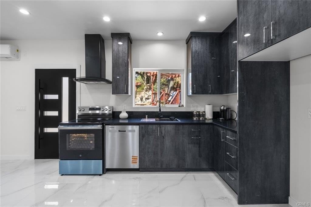 10801 1/2 Wescott Ave - Photo 3 of 8