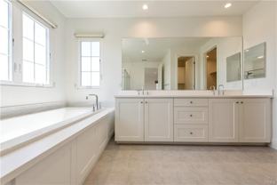 108 Statura - Photo 1 of 1
