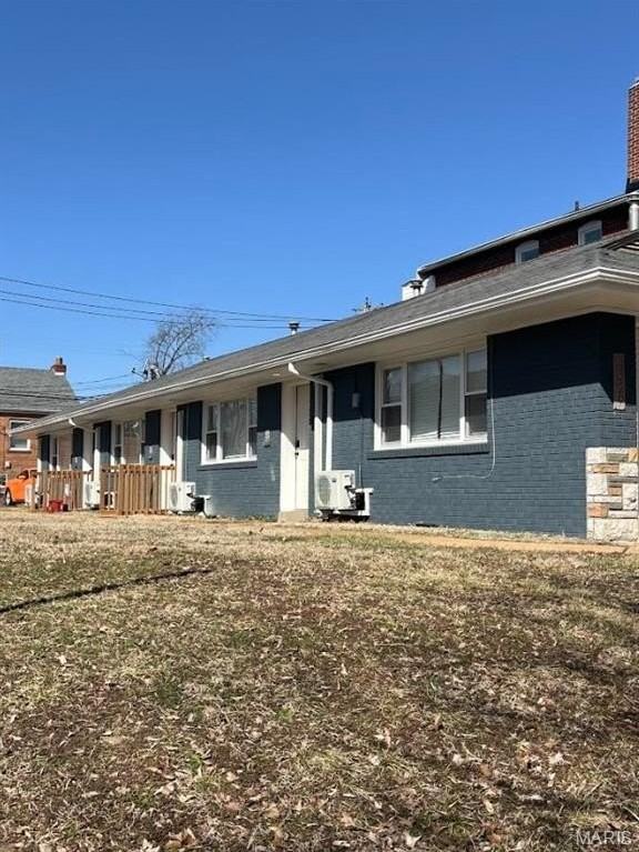 3333 Lawn Ave #2 - Photo 2 of 6