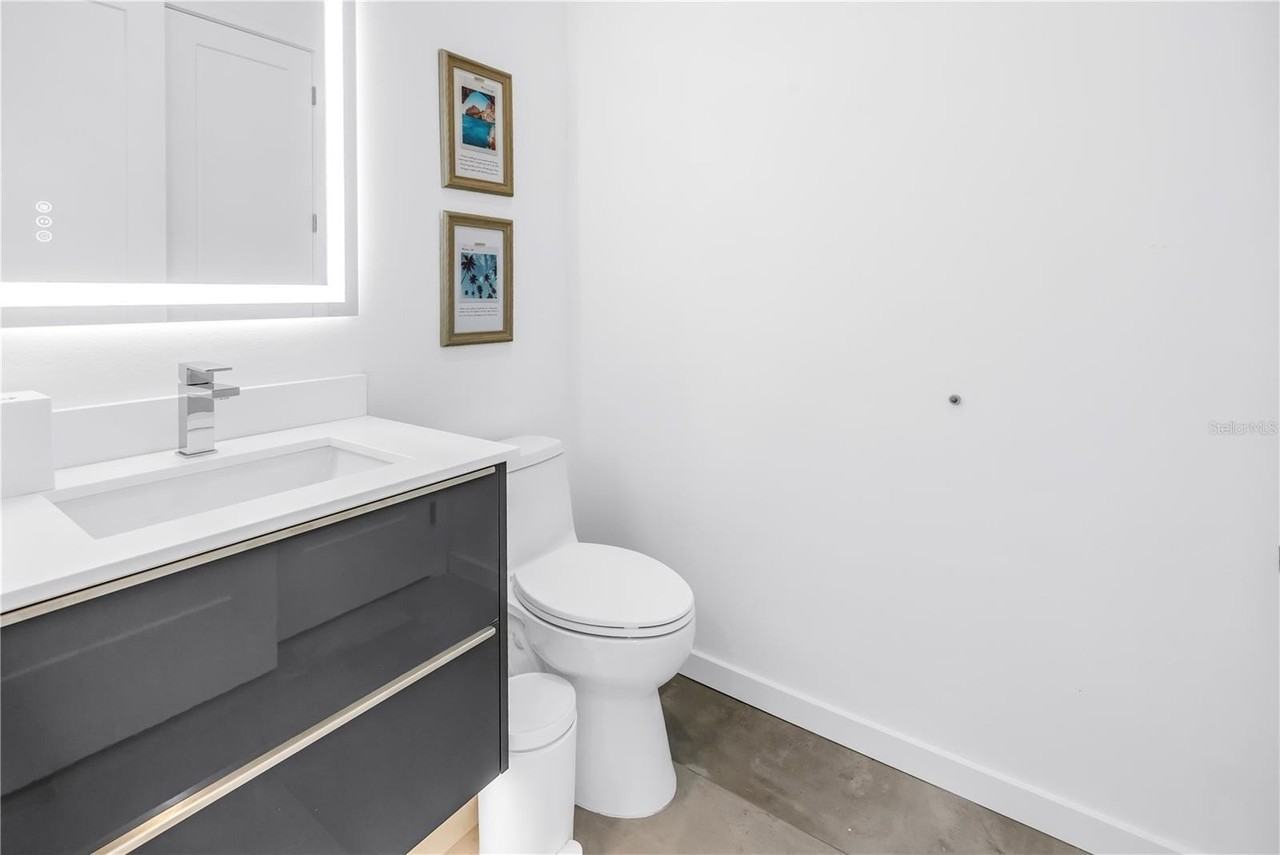 2314 Floyd St - Photo 7 of 50