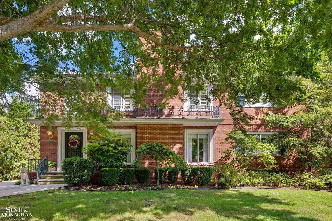 716 Trombley Rd - Photo 3 of 50