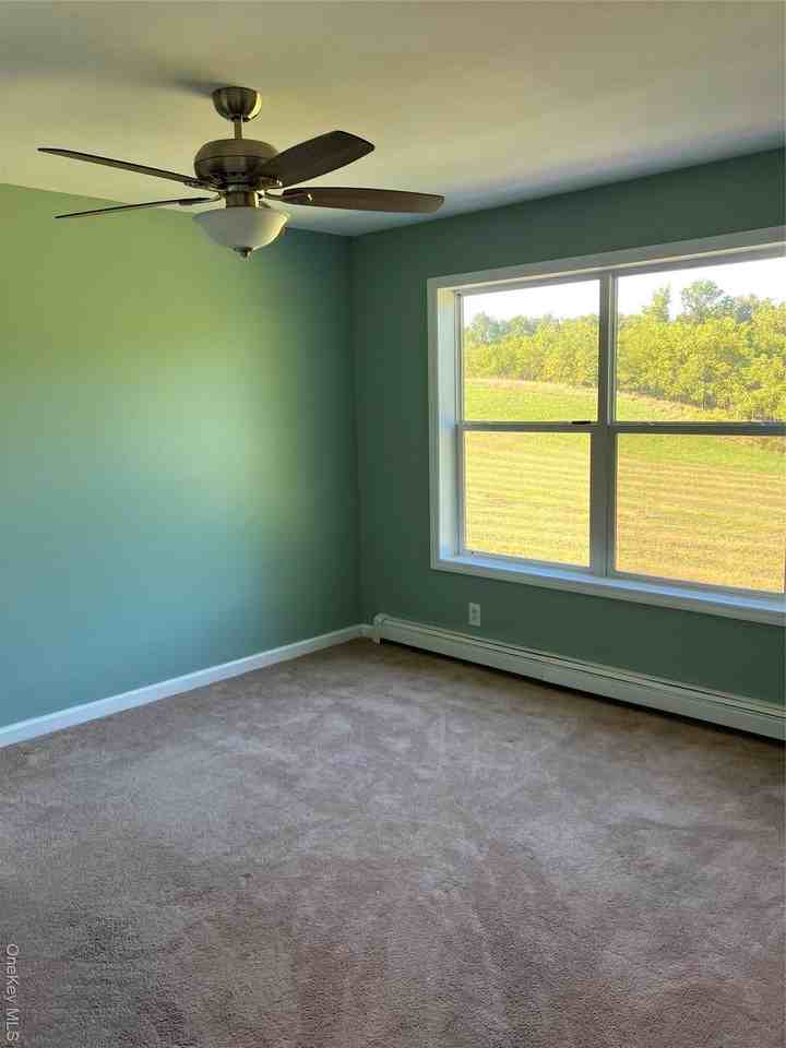 133 Ridgebury Rd - Photo 7 of 14