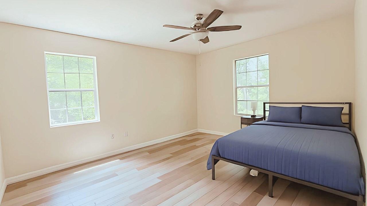 Ne 70th Pl - Photo 2 of 2