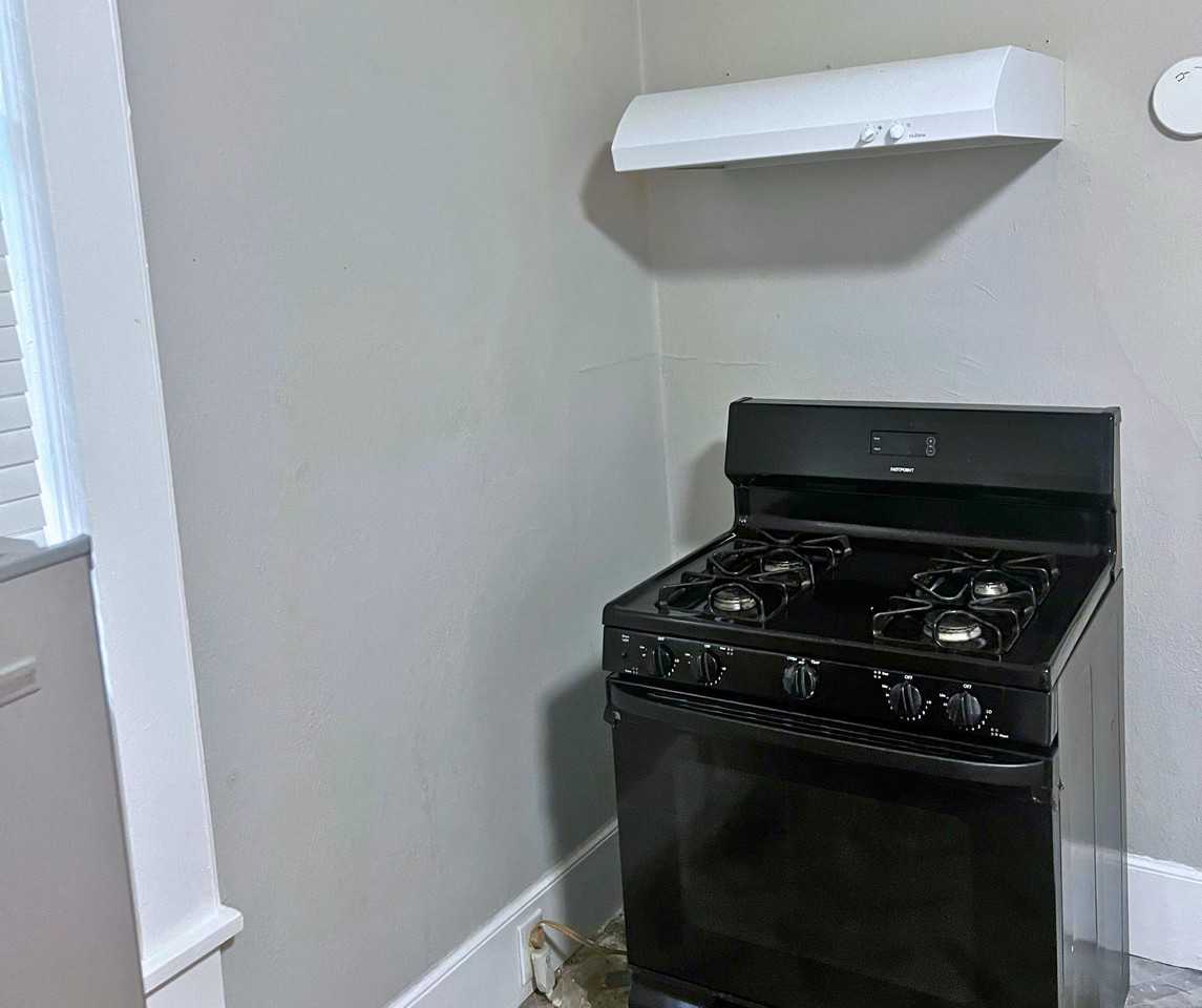 Mikado Ave - Photo 2 of 7