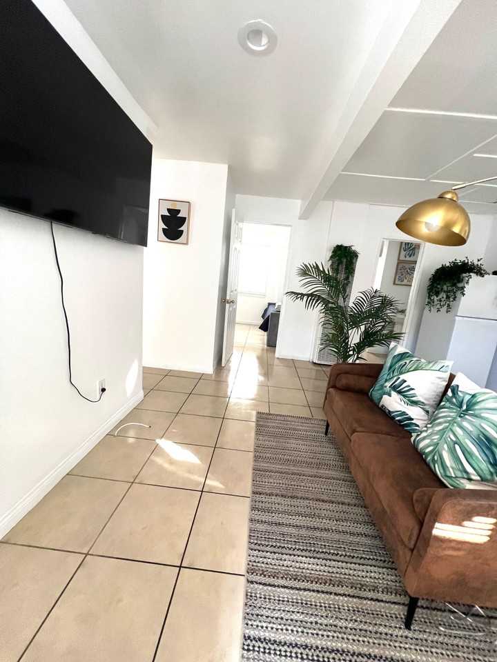 Belmont St - Photo 2 of 9