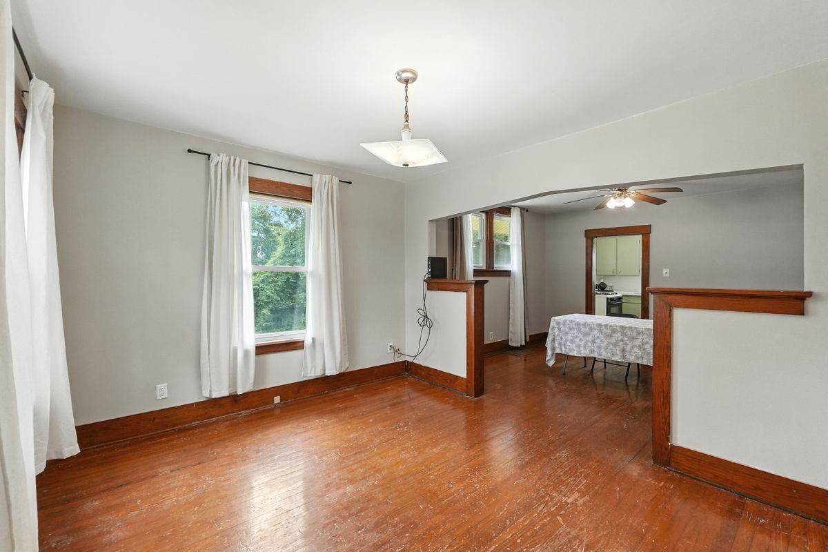 3330 Bowser Ave - Photo 2 of 5