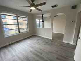 301 S M St #5 - Photo 1 of 1