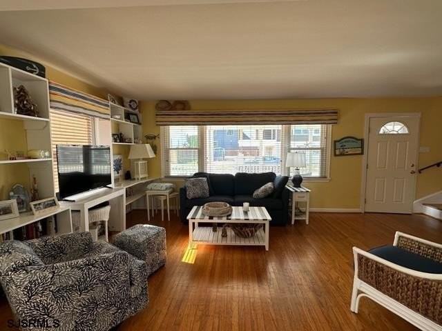 15 N Pelham Ave - Photo 2 of 24