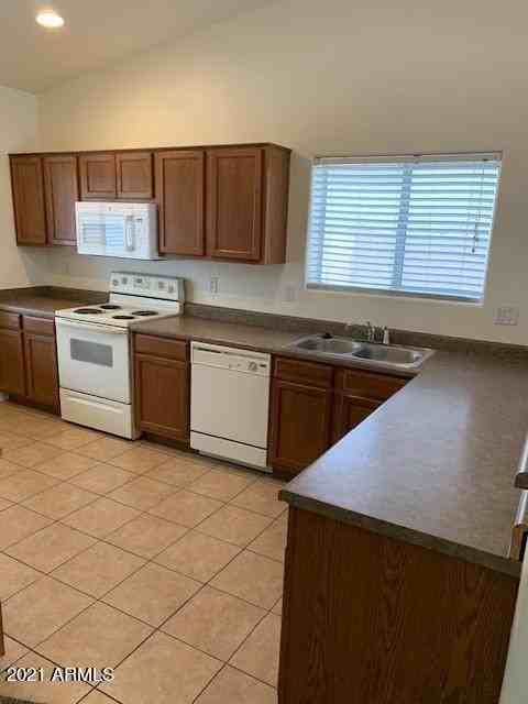 1102 242nd Lane - Photo 6 of 31