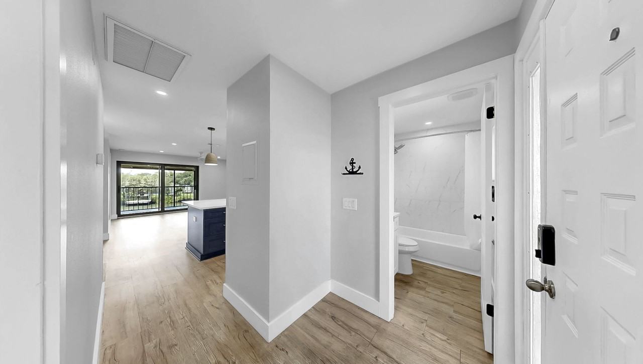 662 Yardarm Drive - Photo 5 of 37