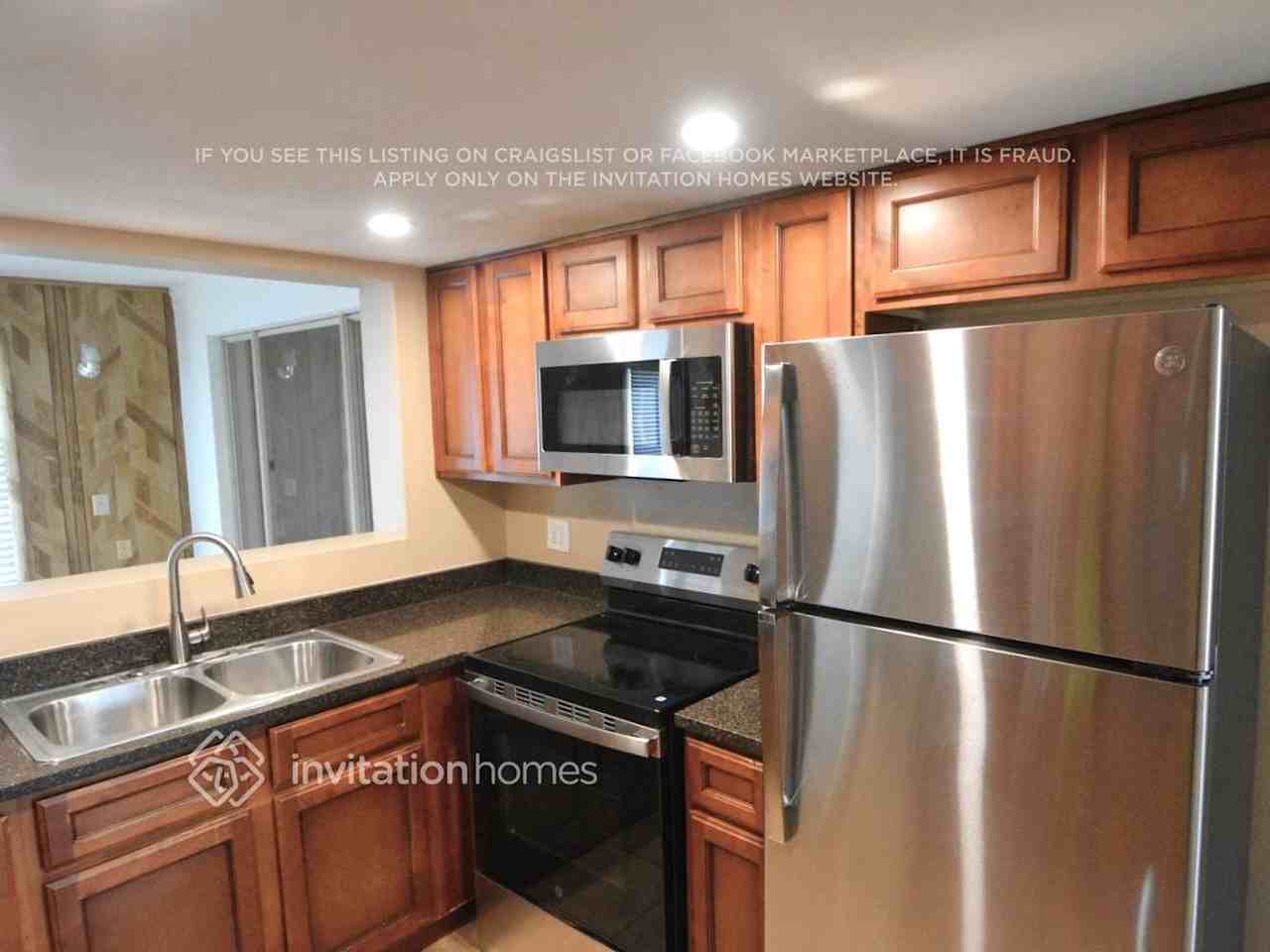 3720 West Purdue Avenue - Photo 7 of 21