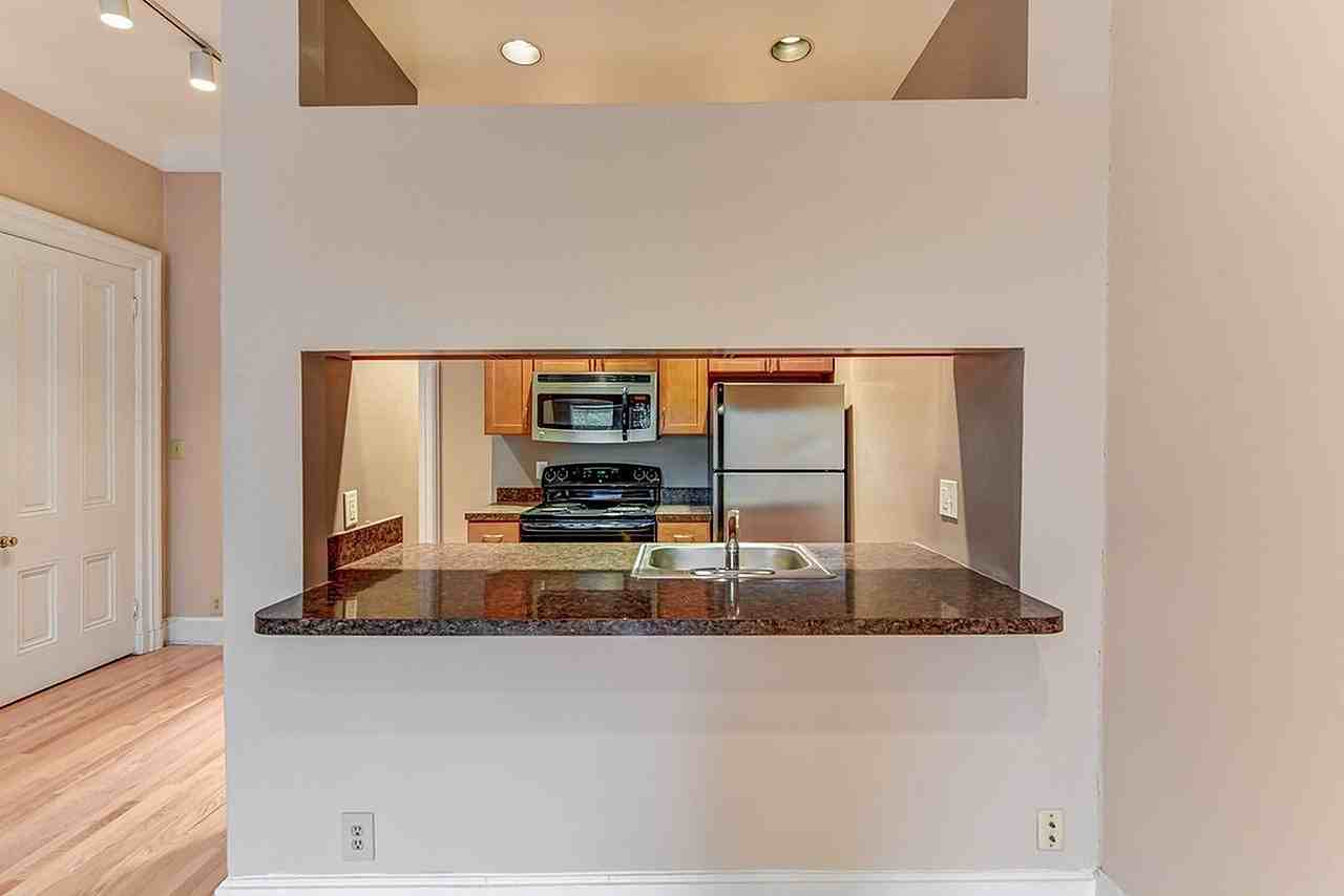 Salutaris House - Photo 3 of 9