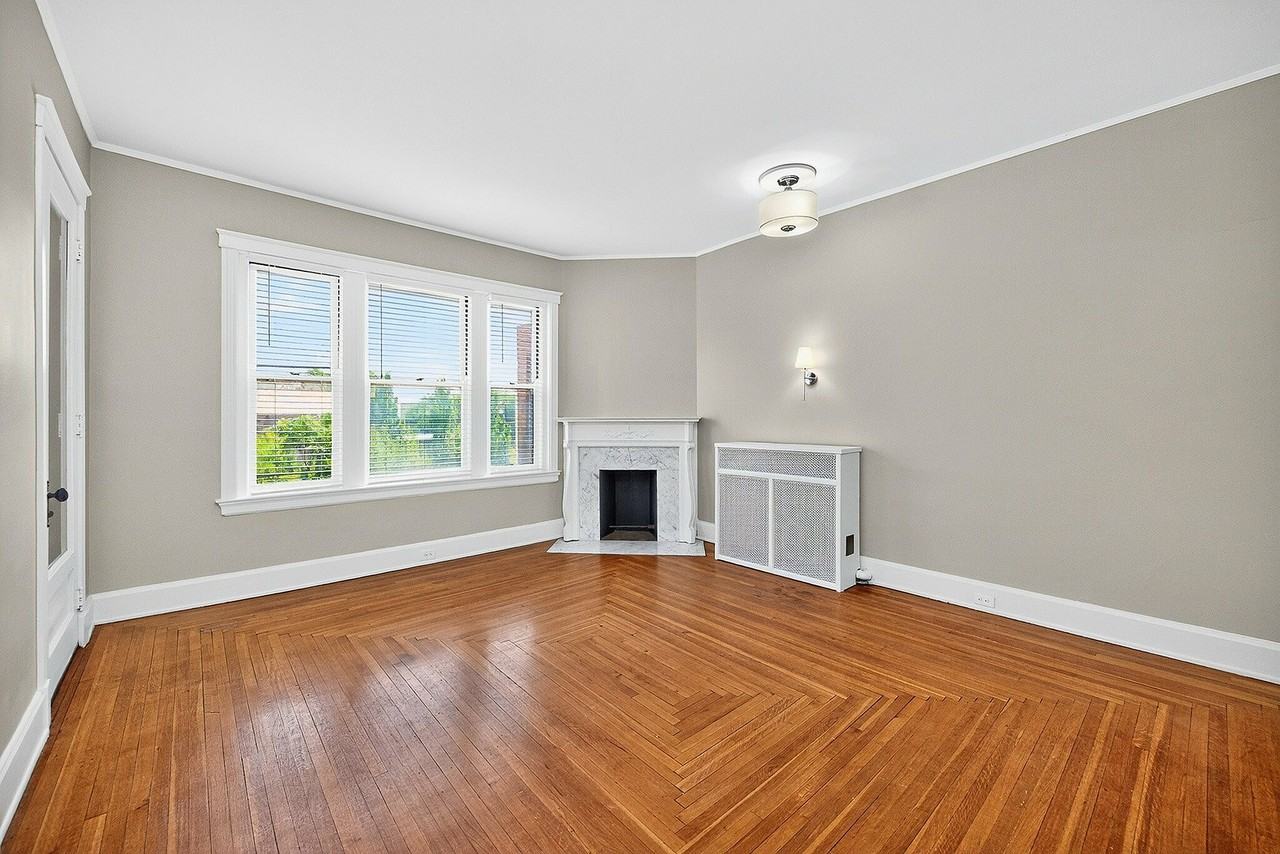 Clermont Condominiums - Photo 4 of 50