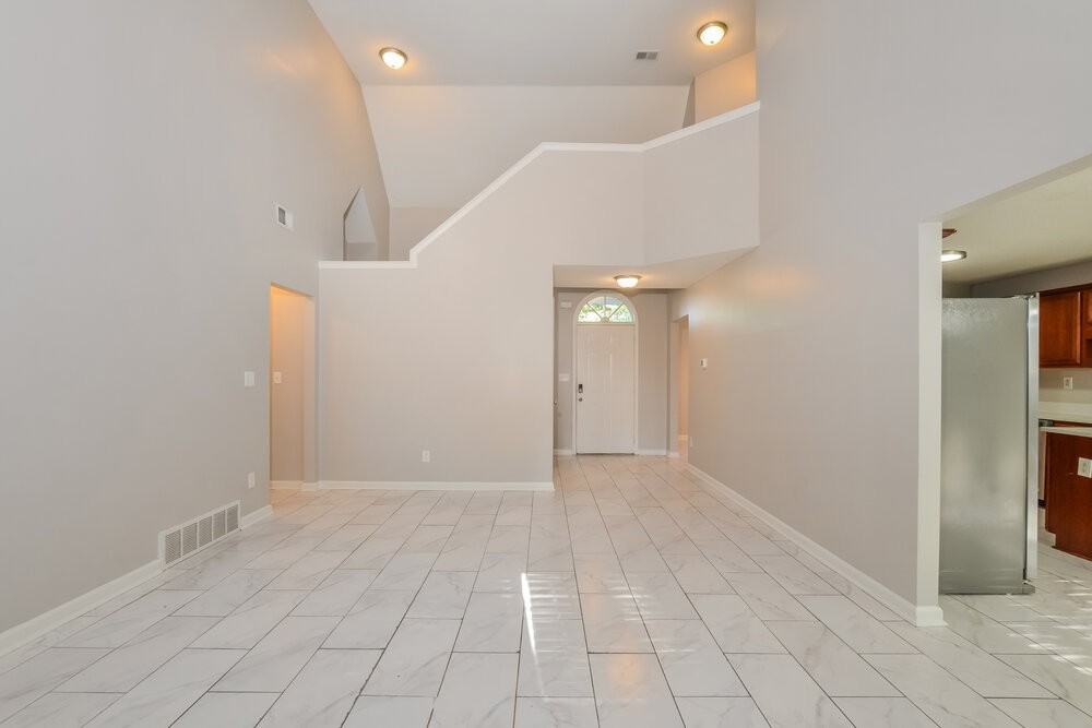 4953 Wemberley Dr - Photo 4 of 17